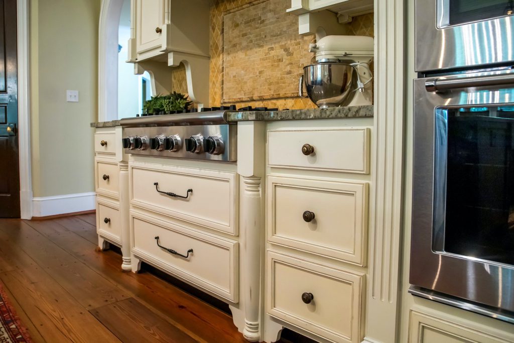 Cabinet Painters Antique kitchen drawers