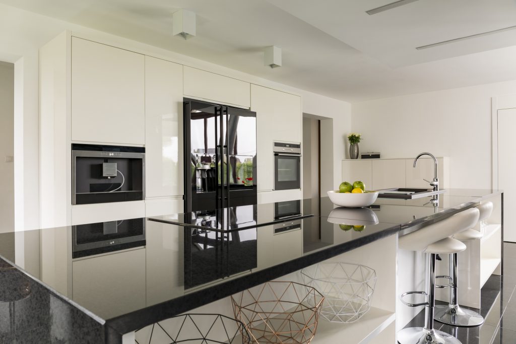 Epoxy Countertop Kitchen island with marble wotktop in luxurious interior