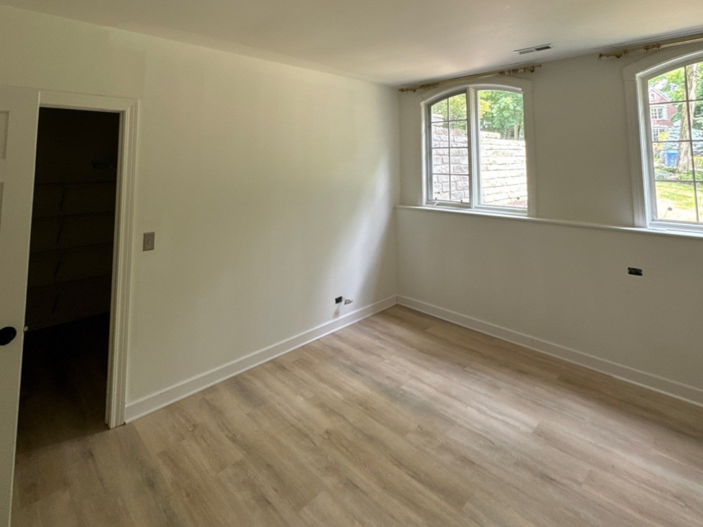 What Order Do You Paint a Room
